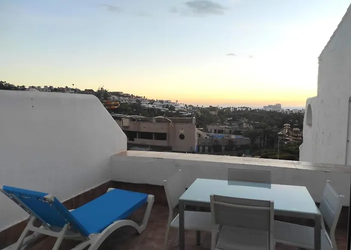 Oasis - Gin Tonic * Costa Adeje (Tenerife)