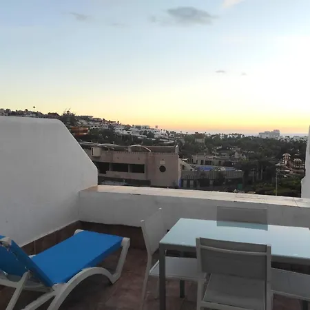 Oasis - Gin Tonic * Costa Adeje (Tenerife)